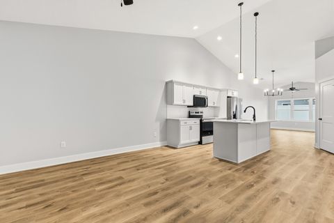 Tiny photo for 118 BEACON HARBOR Circle #118, East Moline, IL 61244 (MLS # QC4269901)