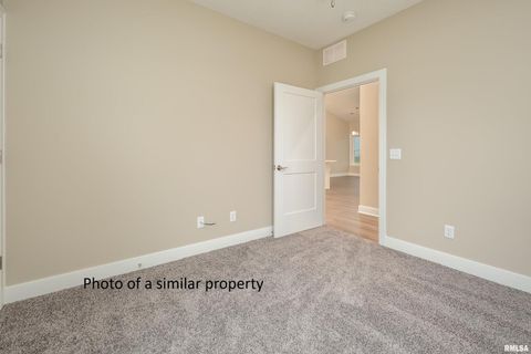 Tiny photo for 118 BEACON HARBOR Circle, East Moline, IL 61244 (MLS # QC4269901)