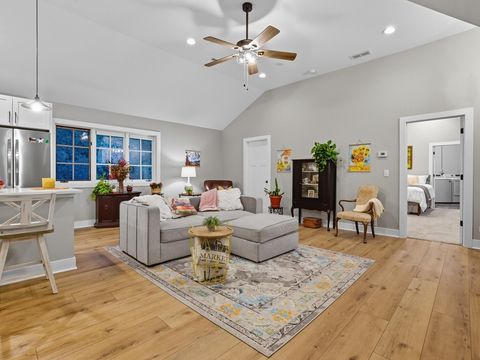 Tiny photo for 40W930 TROTTER Lane, St. Charles, IL 60175 (MLS # 12491509)