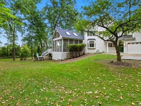 Tiny photo for 40W930 TROTTER Lane, St. Charles, IL 60175 (MLS # 12491509)
