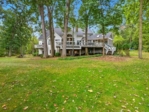 Tiny photo for 40W930 TROTTER Lane, St. Charles, IL 60175 (MLS # 12491509)