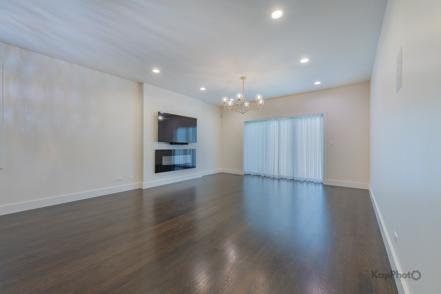 1146 W Hubbard Street 1E