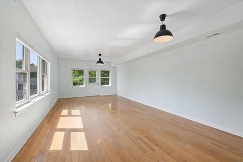 Tiny photo for 240 S Oak Park Avenue #305, Oak Park, IL 60302 (MLS # 12696931)