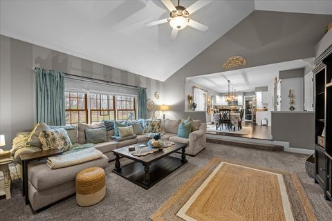 Tiny photo for Aurora, IL 60506 (MLS # 12521458)