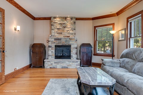 Tiny photo for 6100 N Mason Avenue, Chicago, IL 60646 (MLS # 12749829)
