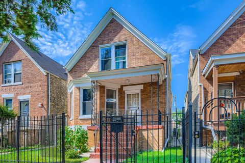 922 N Homan Avenue Chicago IL 60651