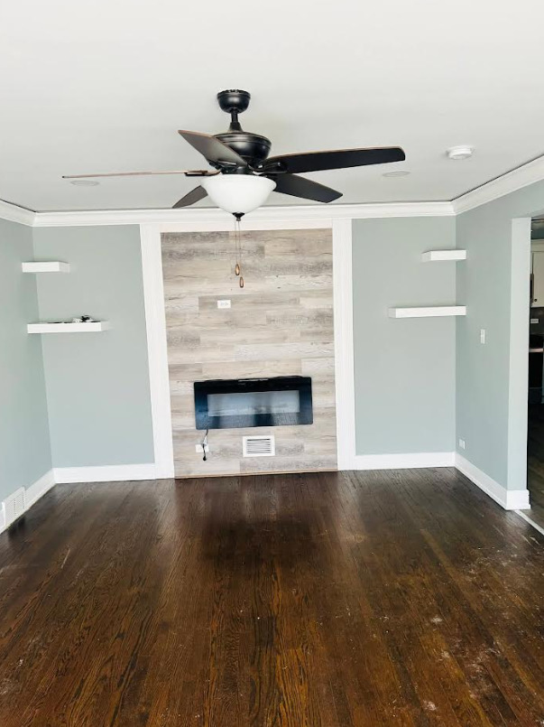 7946 S Peoria Street 1