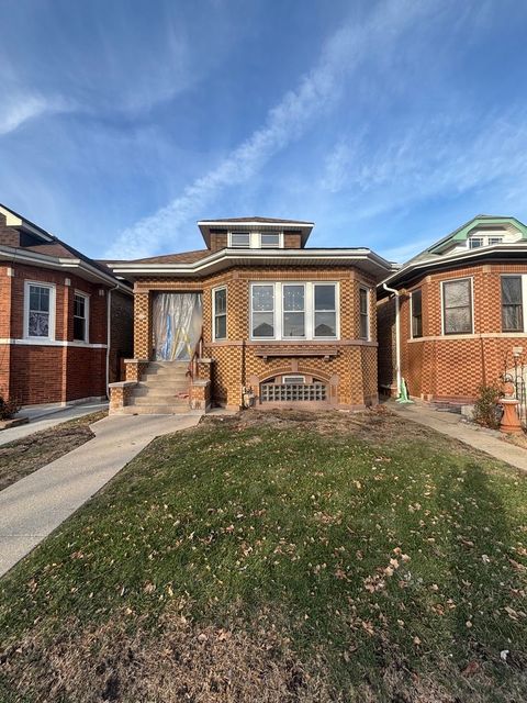 Photo of 5238 W Wolfram Street, Chicago, IL 60641 (MLS # 12532940)