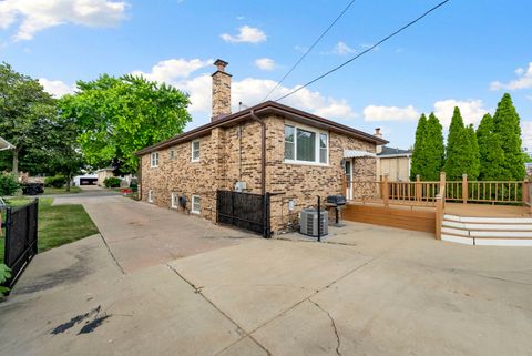 Tiny photo for 4613 Madison Avenue, Brookfield, IL 60513 (MLS # 12503468)