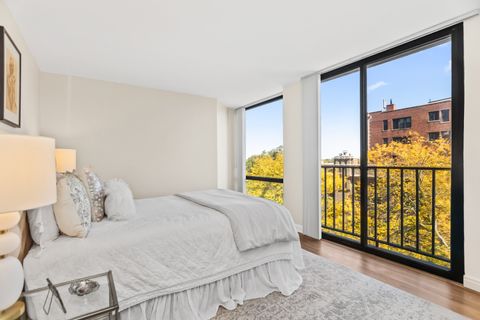 Tiny photo for 345 W Fullerton Parkway #603, Chicago, IL 60614 (MLS # 12501114)