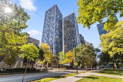 Photo of 345 W Fullerton Parkway #603, Chicago, IL 60614 (MLS # 12501114)