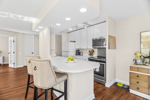 Tiny photo for 345 W Fullerton Parkway #603, Chicago, IL 60614 (MLS # 12501114)
