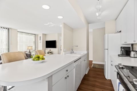 Tiny photo for 345 W Fullerton Parkway #603, Chicago, IL 60614 (MLS # 12501114)