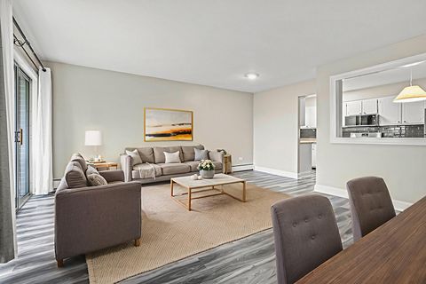 Tiny photo for 3913 Saratoga Avenue #G-306, Downers Grove, IL 60515 (MLS # 12501336)