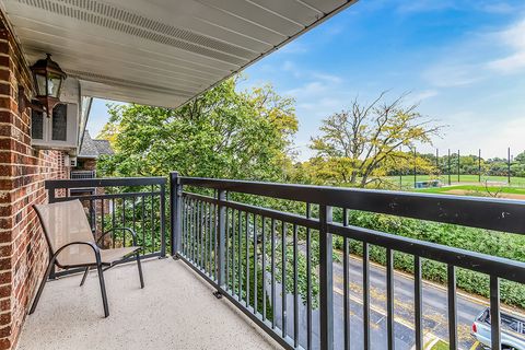 Tiny photo for 3913 Saratoga Avenue #G-306, Downers Grove, IL 60515 (MLS # 12501336)