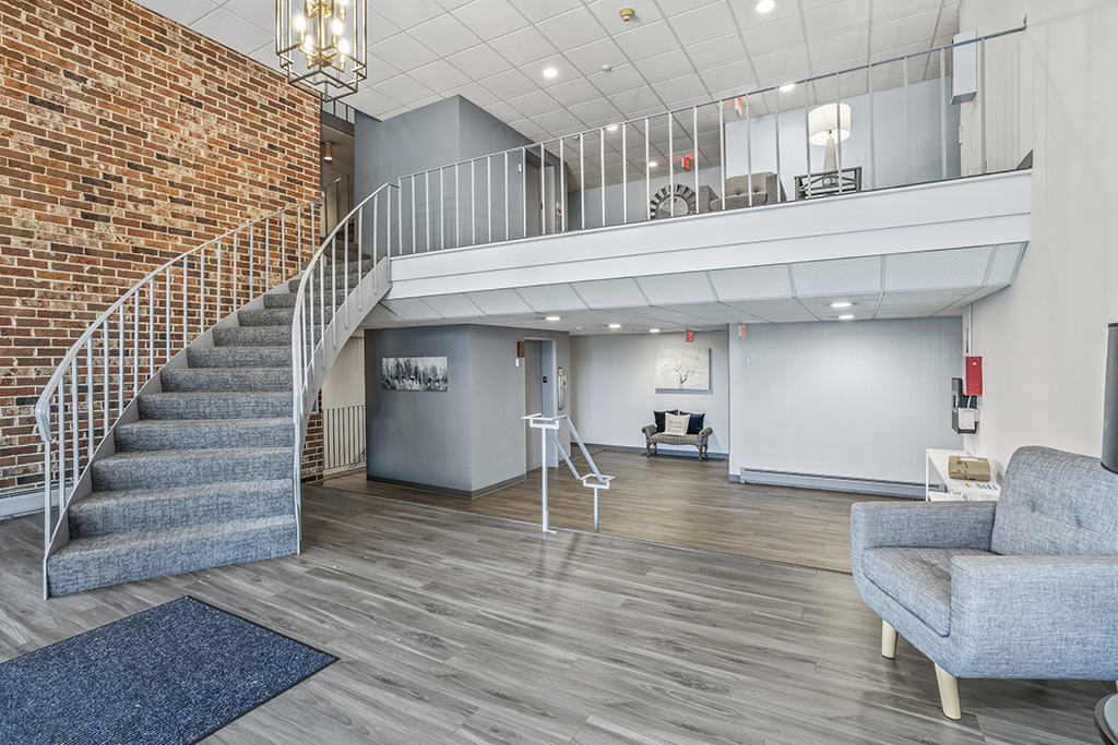 3913 Saratoga Avenue G-306