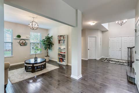 Tiny photo for 1612 Bur Oak Drive, Hoffman Estates, IL 60192 (MLS # 12639661)