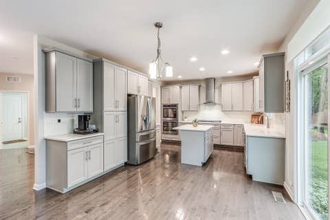 Tiny photo for 1612 Bur Oak Drive, Hoffman Estates, IL 60192 (MLS # 12639661)
