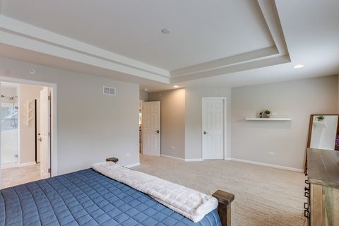 Tiny photo for 1612 Bur Oak Drive, Hoffman Estates, IL 60192 (MLS # 12639661)