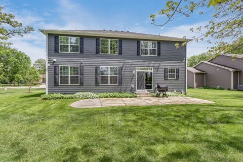 Tiny photo for 1612 Bur Oak Drive, Hoffman Estates, IL 60192 (MLS # 12639661)