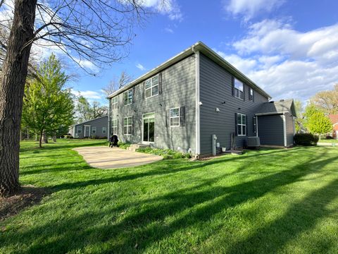 Tiny photo for 1612 Bur Oak Drive, Hoffman Estates, IL 60192 (MLS # 12639661)