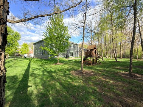 Tiny photo for 1612 Bur Oak Drive, Hoffman Estates, IL 60192 (MLS # 12639661)