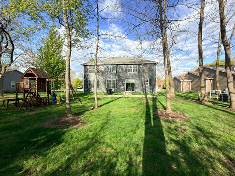 Tiny photo for 1612 Bur Oak Drive, Hoffman Estates, IL 60192 (MLS # 12639661)