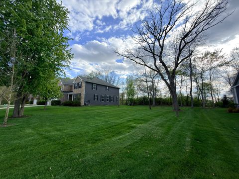 Tiny photo for 1612 Bur Oak Drive, Hoffman Estates, IL 60192 (MLS # 12639661)