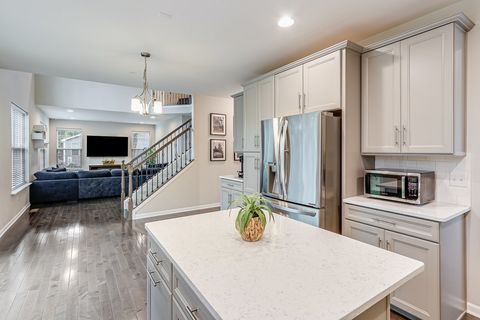 Tiny photo for 1612 Bur Oak Drive, Hoffman Estates, IL 60192 (MLS # 12639661)