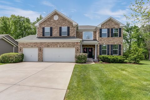 Photo of 1612 Bur Oak Drive, Hoffman Estates, IL 60192 (MLS # 12639661)