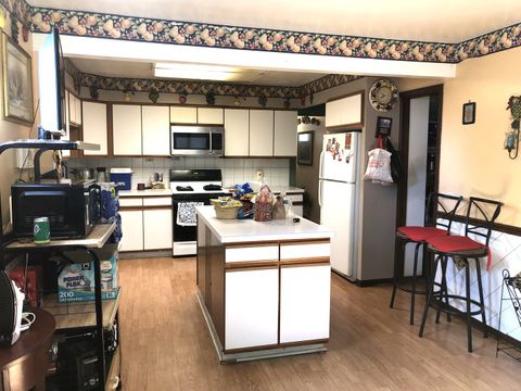 Tiny photo for 625 S Yale Avenue, Addison, IL 60101 (MLS # 12507095)