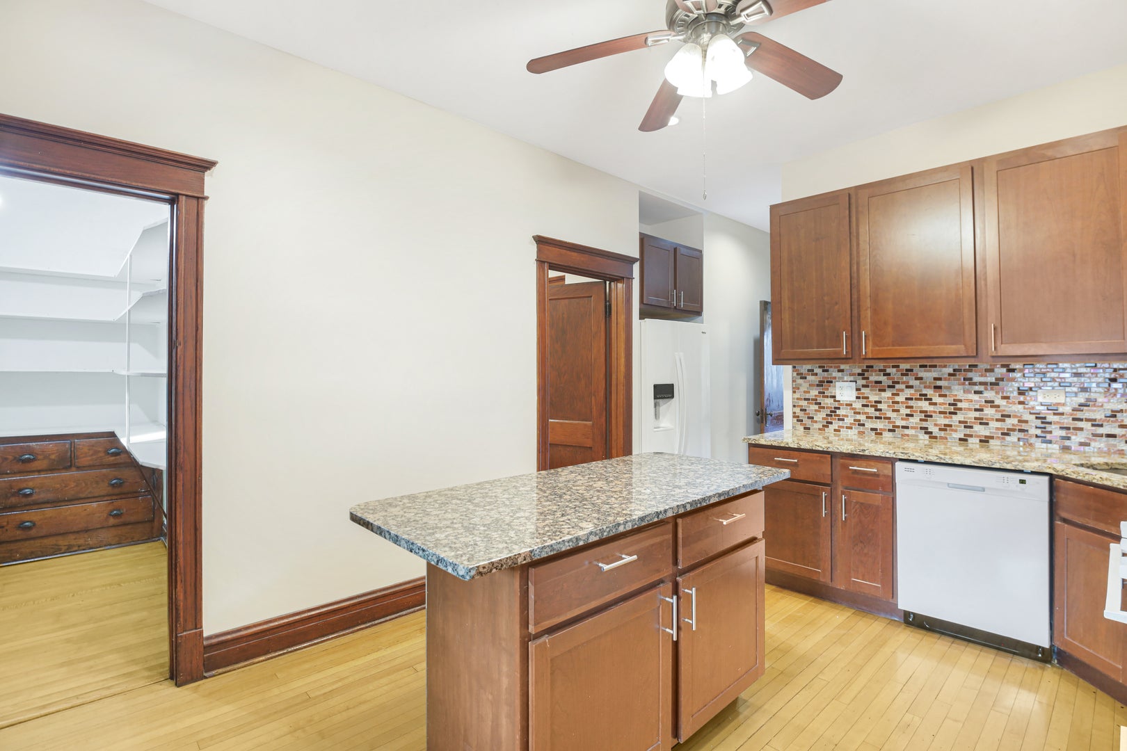 3112 N Davlin Court 1 - Photo 4