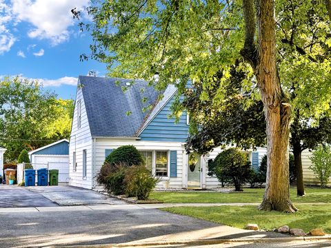 Photo of 4029 W 99th Street, Oak Lawn, IL 60453 (MLS # 12485869)