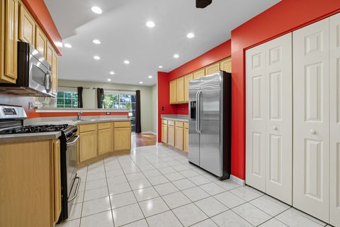 Tiny photo for 746 Old Checker Road, Buffalo Grove, IL 60089 (MLS # 12480729)