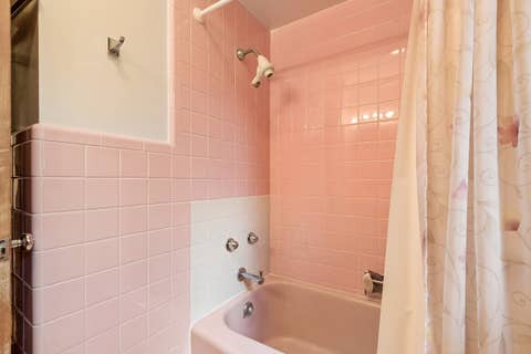 Tiny photo for 6444 N Kenton Avenue, Lincolnwood, IL 60712 (MLS # 12708485)