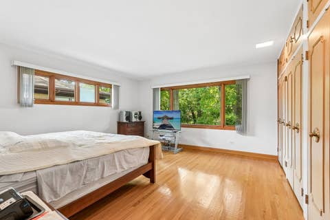 Tiny photo for 6444 N Kenton Avenue, Lincolnwood, IL 60712 (MLS # 12708485)