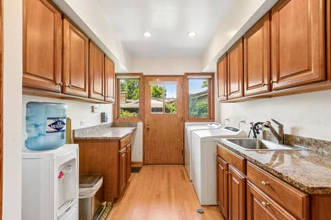 Tiny photo for 6444 N Kenton Avenue, Lincolnwood, IL 60712 (MLS # 12708485)