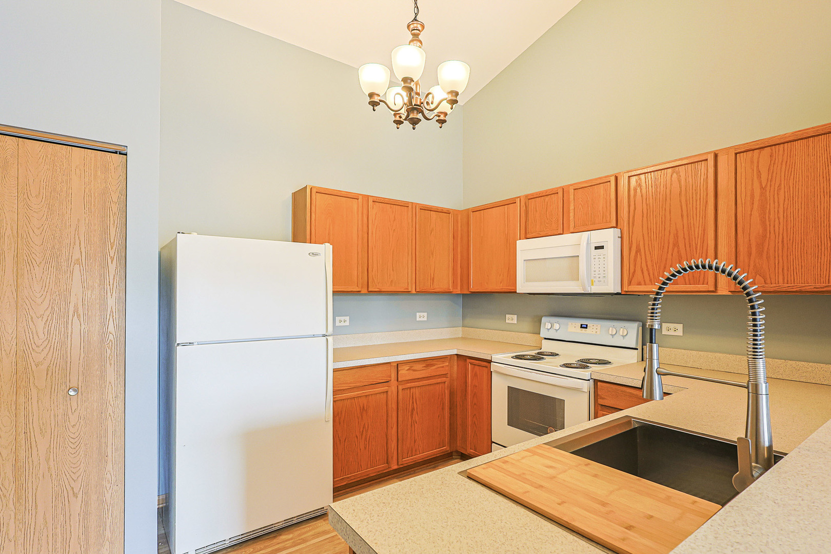 223 SILVERSTONE Drive 223