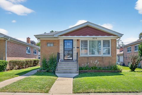 Photo of 3216 Monroe Street, Bellwood, IL 60104 (MLS # 12466105)