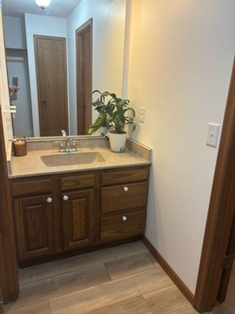 Tiny photo for 4554 Bunker Hill Drive, Bettendorf, IA 52722 (MLS # 12609751)