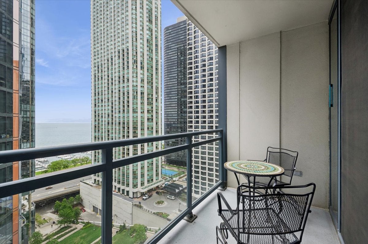201 N Westshore Drive 2006