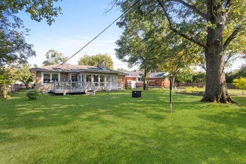 Tiny photo for 1248 Oakmont Avenue, Flossmoor, IL 60422 (MLS # 12475843)