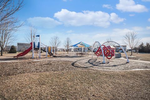 Tiny photo for 4585 Camden Lane #E, Yorkville, IL 60560 (MLS # 12554145)