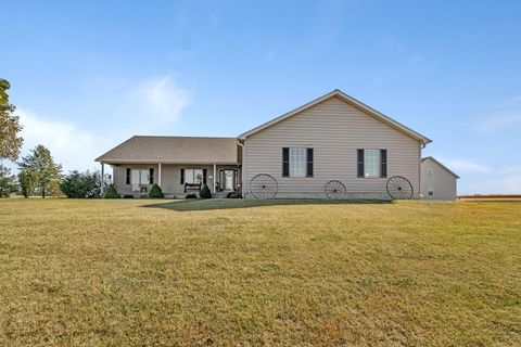 Tiny photo for 2624 E 21st Road, Marseilles, IL 61341 (MLS # 12499583)
