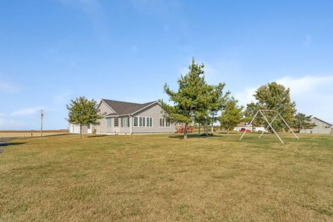 Tiny photo for 2624 E 21st Road, Marseilles, IL 61341 (MLS # 12499583)