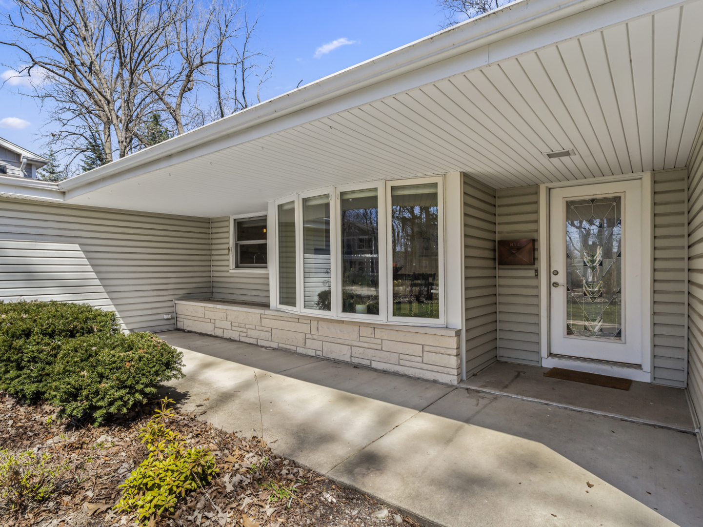 833 E Glenwood Road