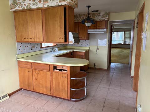 Tiny photo for 10031 S Forest Avenue, Chicago, IL 60628 (MLS # 12649067)