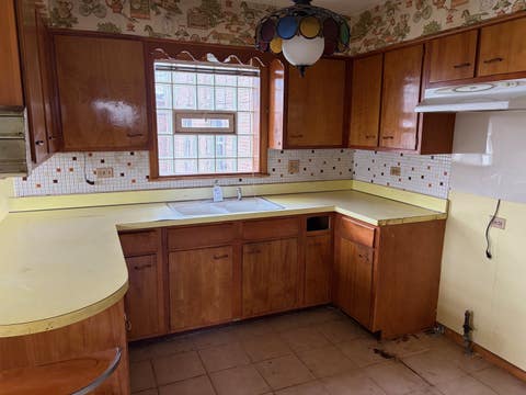 Tiny photo for 10031 S Forest Avenue, Chicago, IL 60628 (MLS # 12649067)