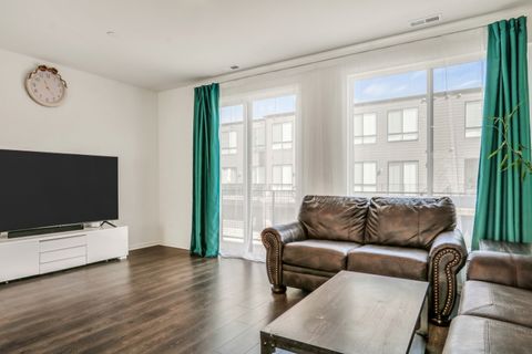 Tiny photo for 1276 Lakepointe Drive, Schaumburg, IL 60173 (MLS # 12483931)