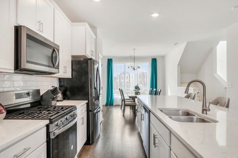 Tiny photo for 1276 Lakepointe Drive, Schaumburg, IL 60173 (MLS # 12483931)
